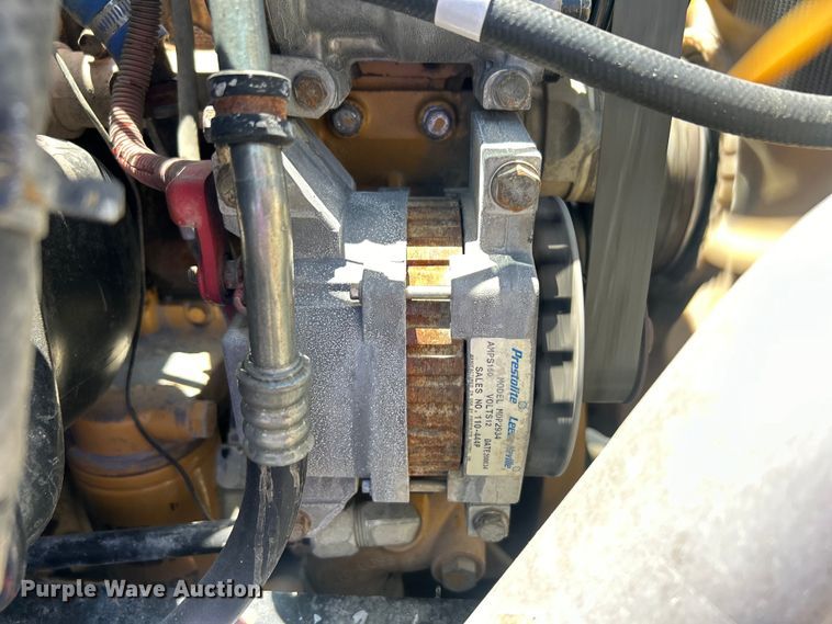 image for item EG0794 2004 Freightliner  Business Class M2 refuse truck