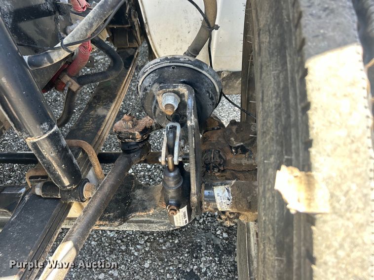 image for item EG0794 2004 Freightliner  Business Class M2 refuse truck