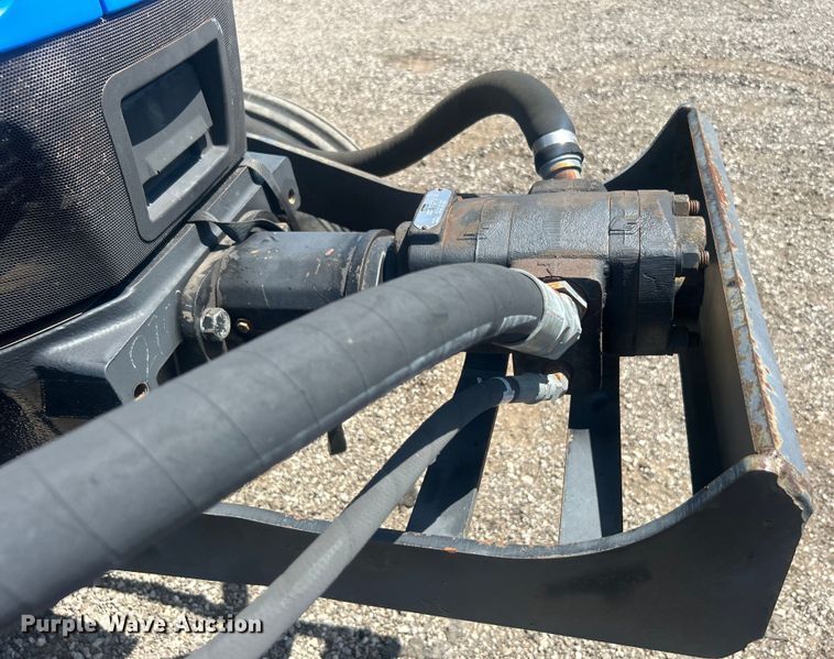 image for item EG0798 2006 New Holland TS115A tractor