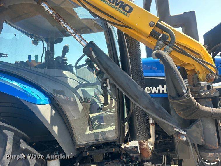 image for item EG0798 2006 New Holland TS115A tractor