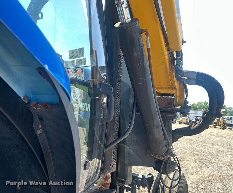 image for item EG0798 2006 New Holland TS115A tractor