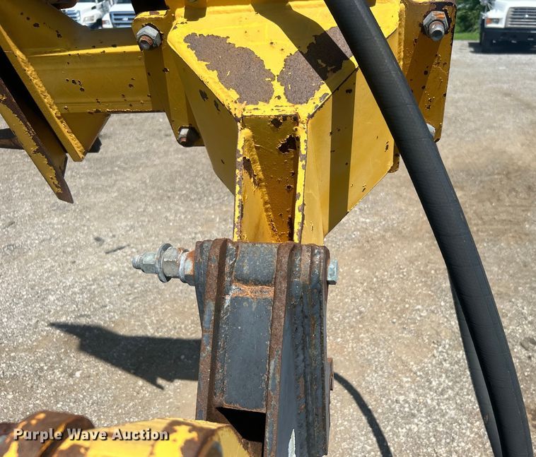 image for item EG0798 2006 New Holland TS115A tractor