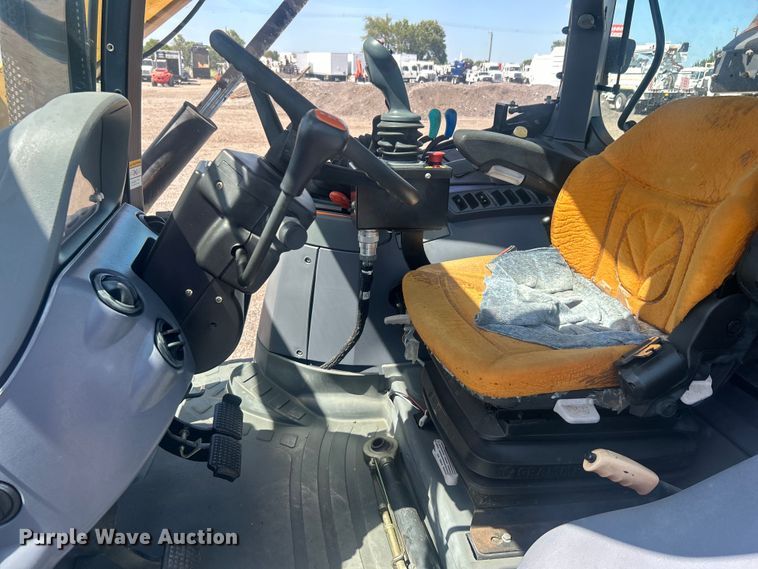 image for item EG0798 2006 New Holland TS115A tractor