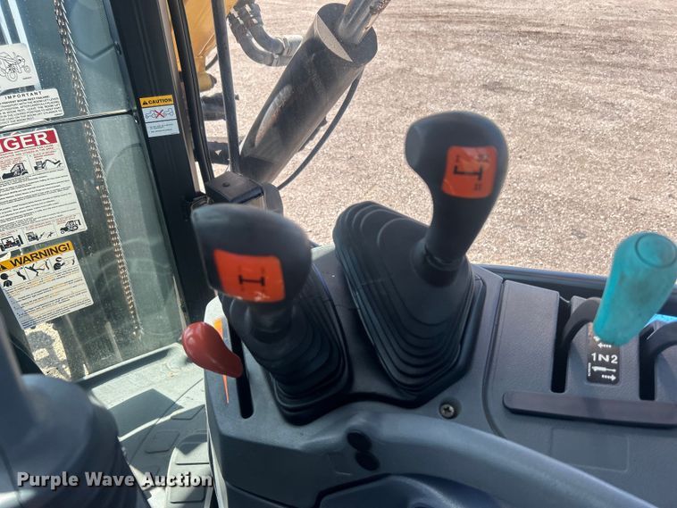 image for item EG0798 2006 New Holland TS115A tractor