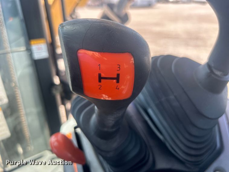 image for item EG0798 2006 New Holland TS115A tractor