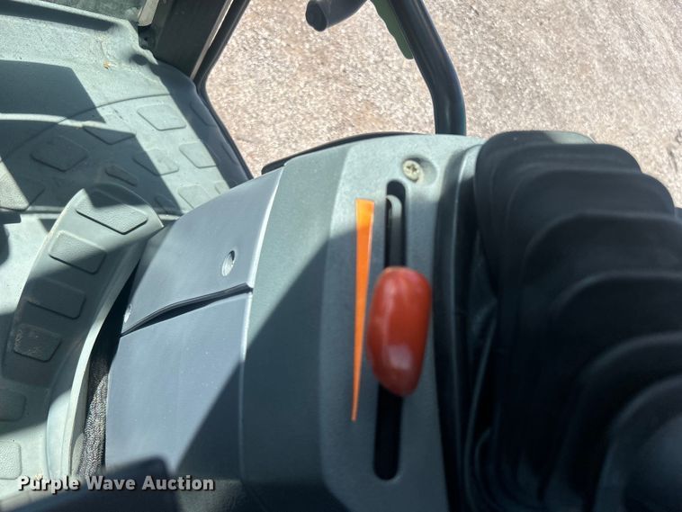 image for item EG0798 2006 New Holland TS115A tractor