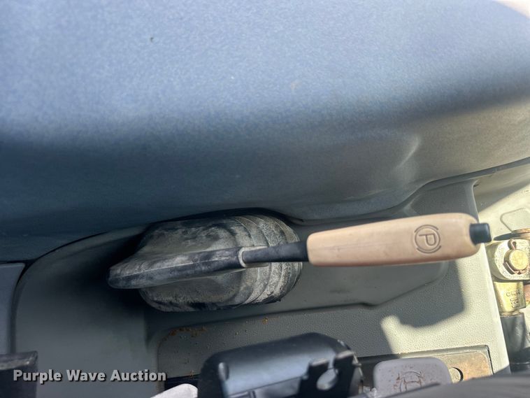 image for item EG0798 2006 New Holland TS115A tractor