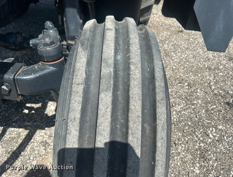 image for item EG0798 2006 New Holland TS115A tractor