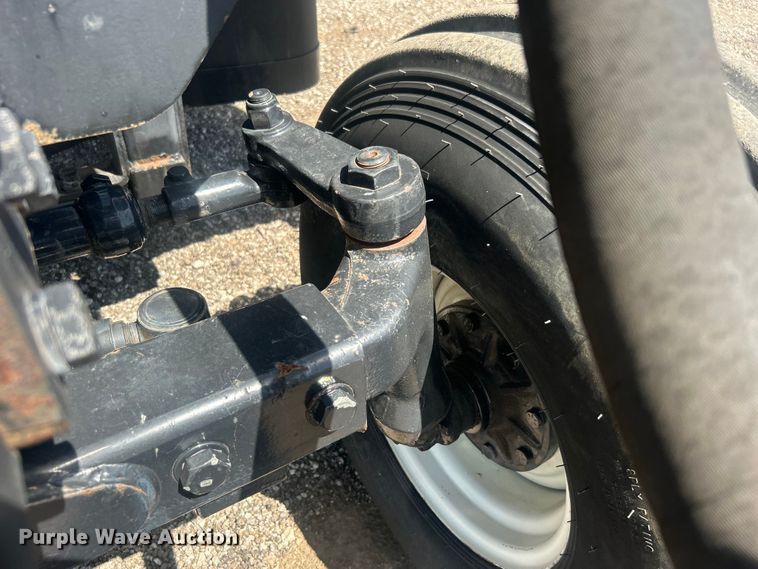 image for item EG0798 2006 New Holland TS115A tractor