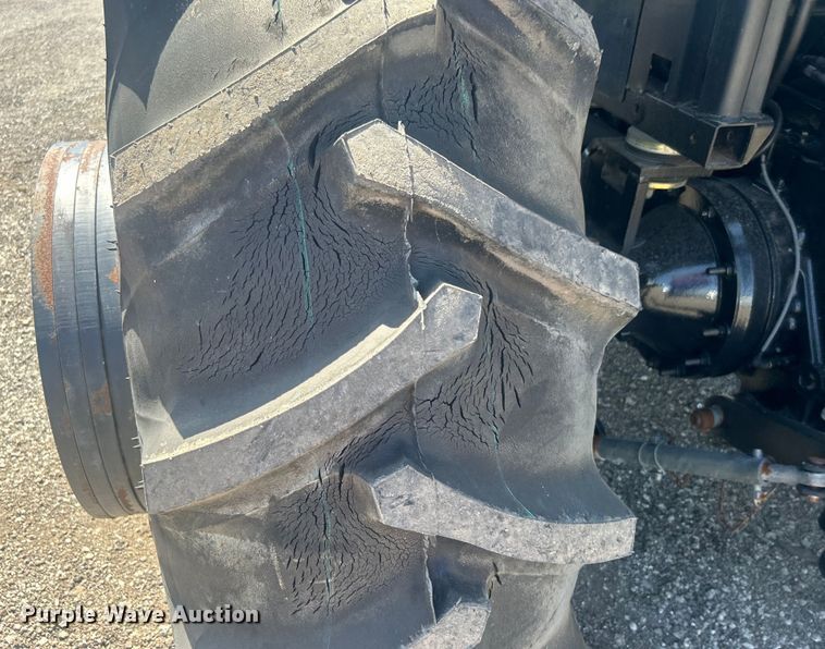 image for item EG0798 2006 New Holland TS115A tractor