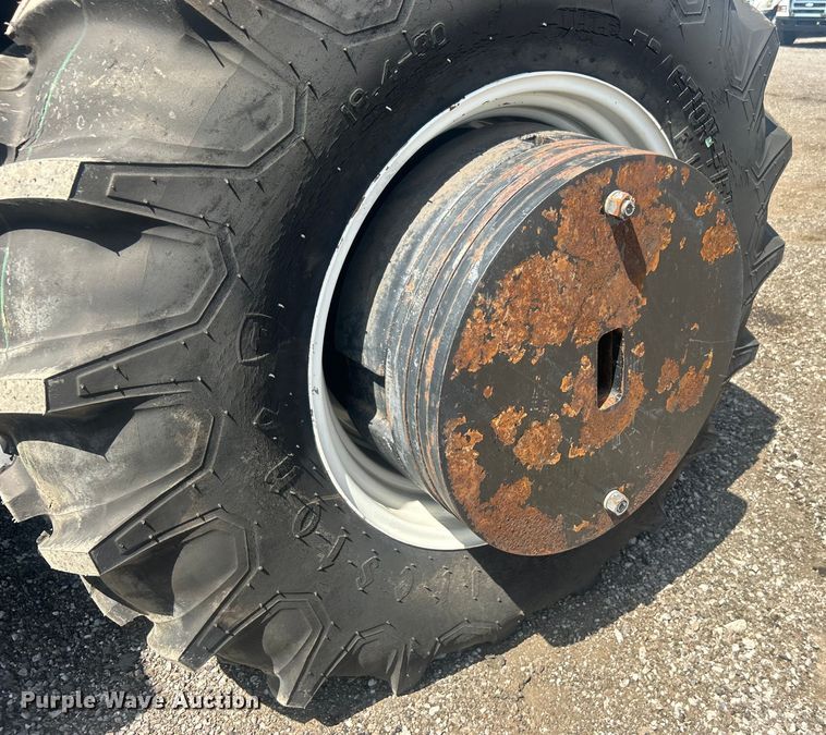 image for item EG0798 2006 New Holland TS115A tractor