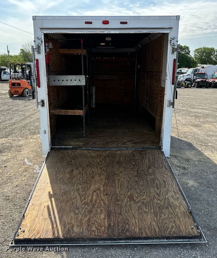 image for item EG1487 2015 Horton Vans HY716TA enclosed cargo trailer