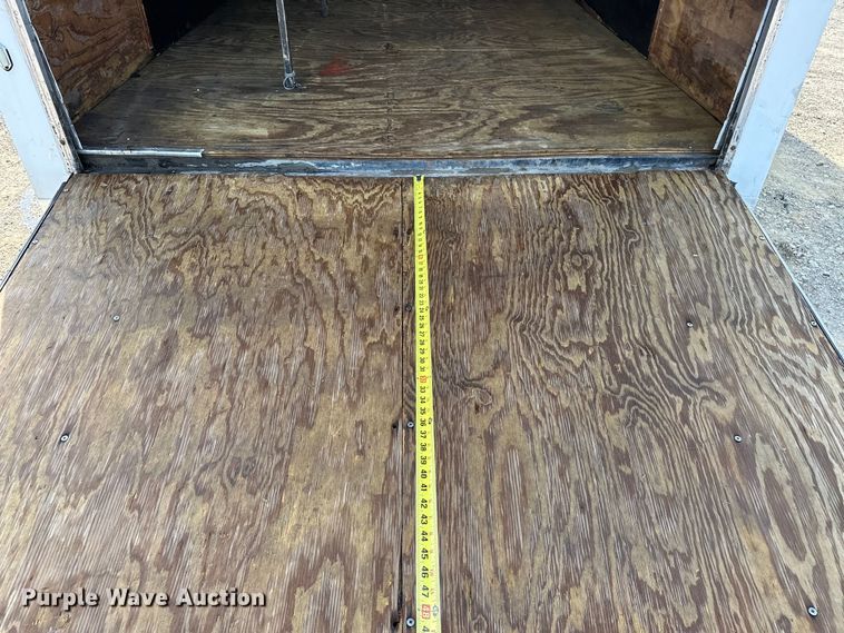 image for item EG1487 2015 Horton Vans HY716TA enclosed cargo trailer