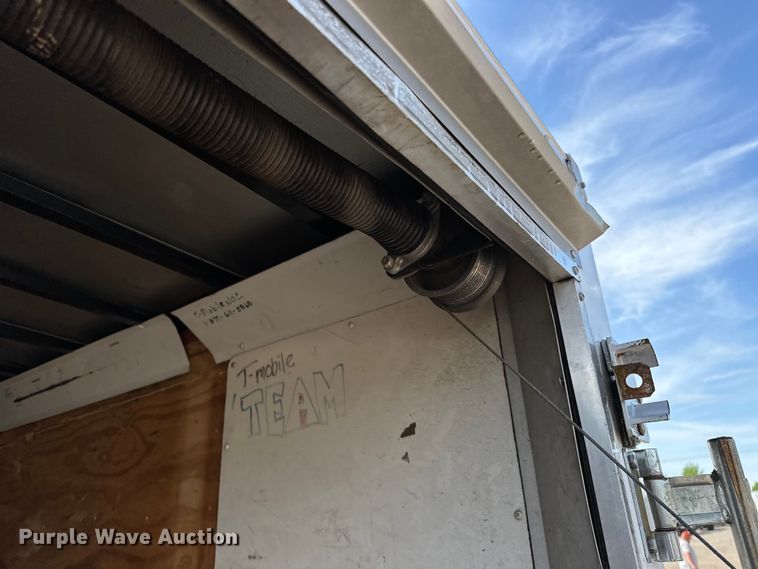 image for item EG1487 2015 Horton Vans HY716TA enclosed cargo trailer