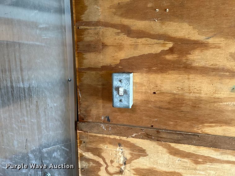 image for item EG1487 2015 Horton Vans HY716TA enclosed cargo trailer