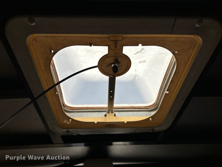 image for item EG1487 2015 Horton Vans HY716TA enclosed cargo trailer