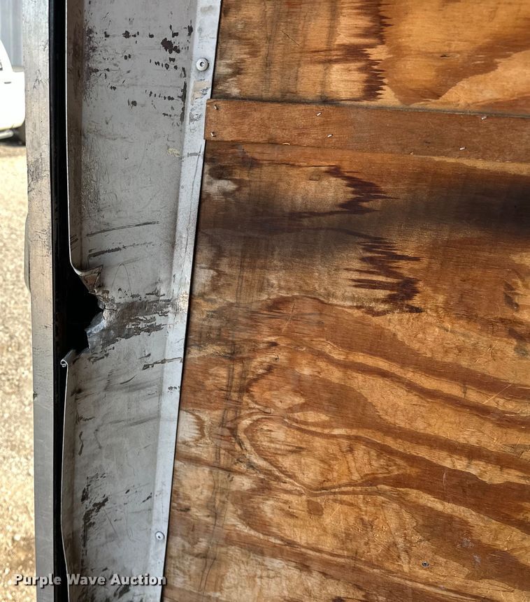 image for item EG1487 2015 Horton Vans HY716TA enclosed cargo trailer