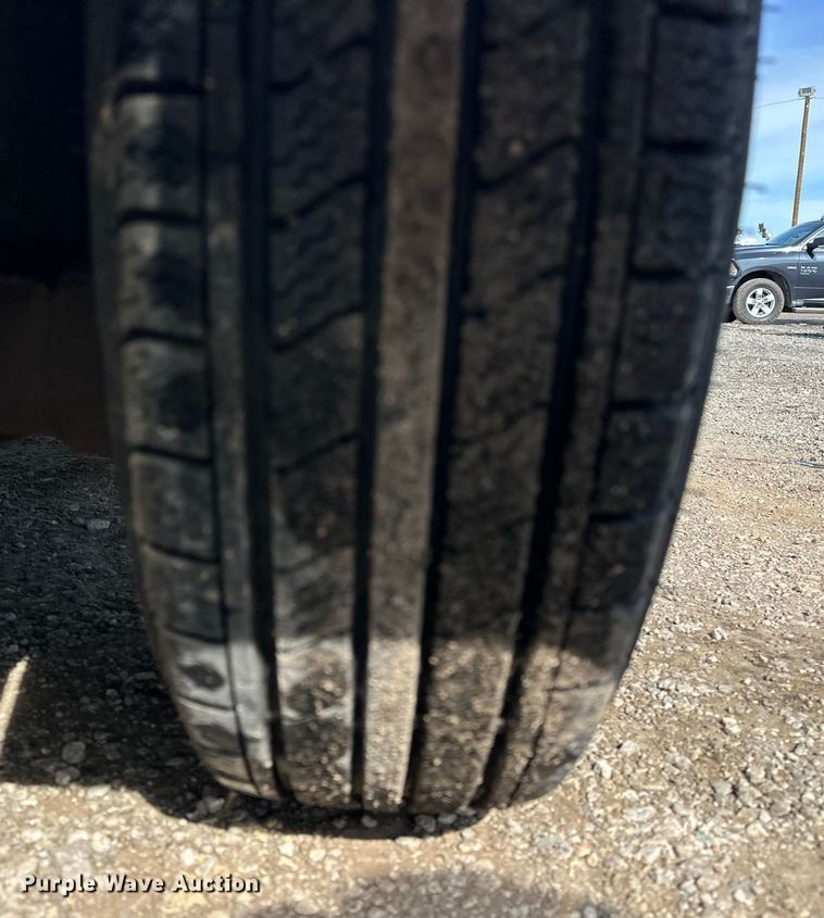 image for item EG1487 2015 Horton Vans HY716TA enclosed cargo trailer