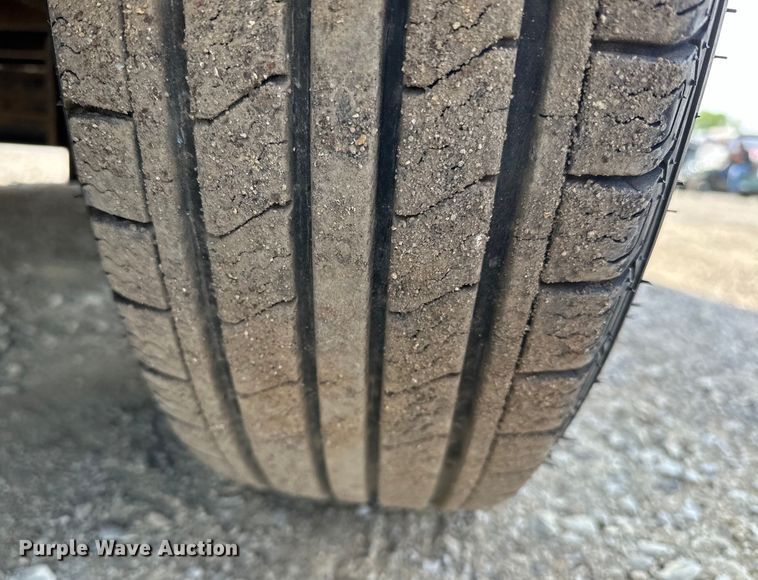 image for item EG1487 2015 Horton Vans HY716TA enclosed cargo trailer