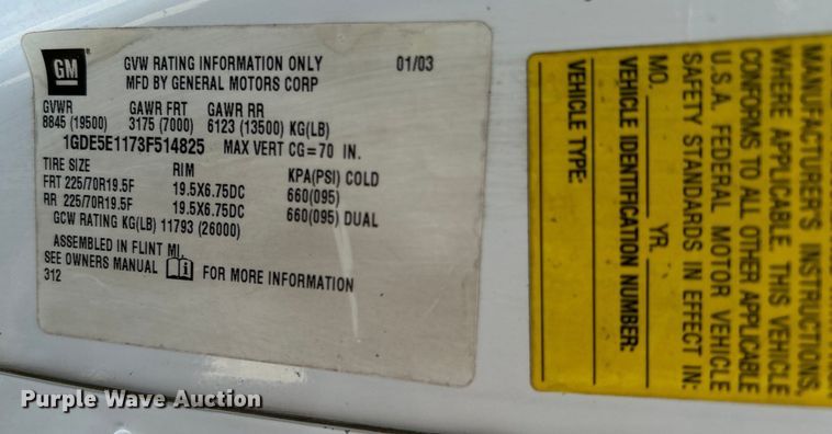 image for item EG1565 2003 GMC C5500 flatbed truck