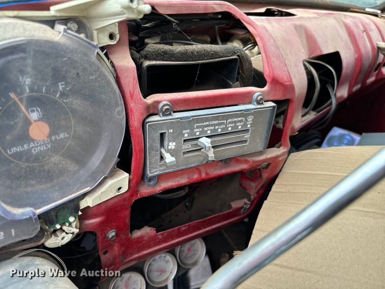 image for item EH3989 1986 Chevrolet   C10 pickup truck