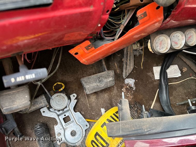 image for item EH3989 1986 Chevrolet   C10 pickup truck