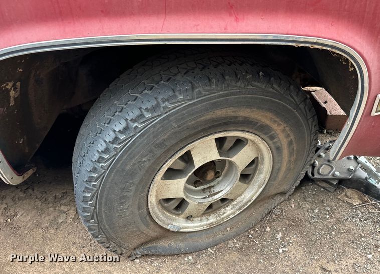 image for item EH3989 1986 Chevrolet   C10 pickup truck