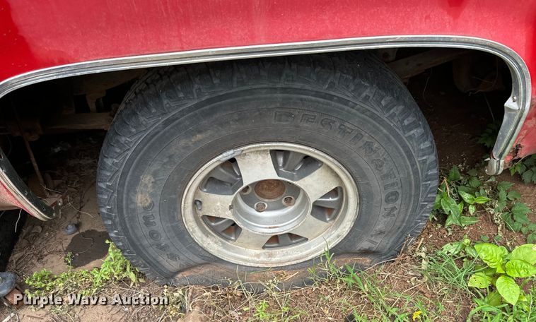 image for item EH3989 1986 Chevrolet   C10 pickup truck