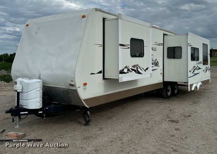 image for item EH4335 2007 Dutchman Denali camper