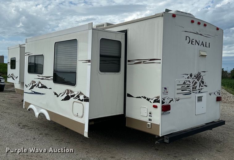 image for item EH4335 2007 Dutchman Denali camper