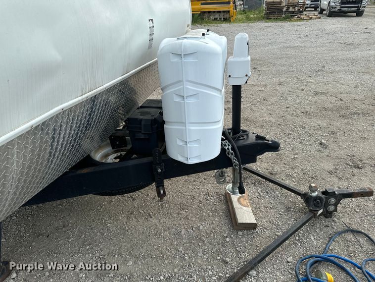 image for item EH4335 2007 Dutchman Denali camper