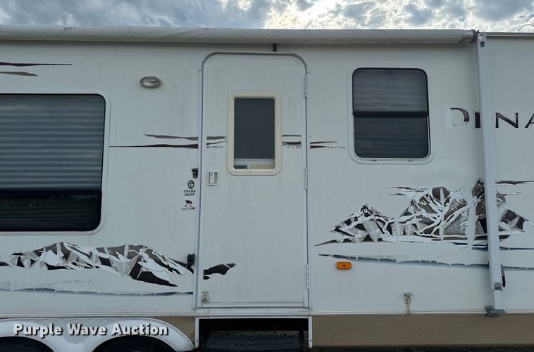 image for item EH4335 2007 Dutchman Denali camper