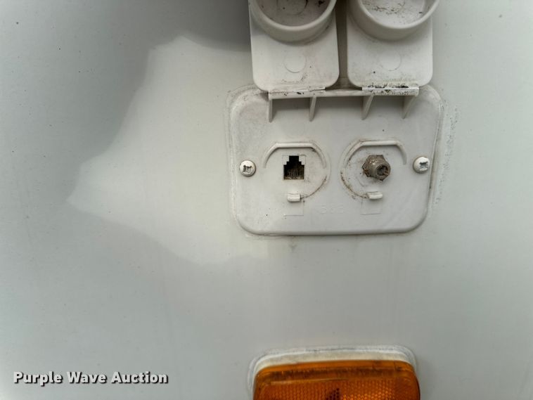 image for item EH4335 2007 Dutchman Denali camper