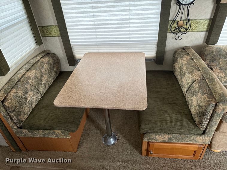 image for item EH4335 2007 Dutchman Denali camper