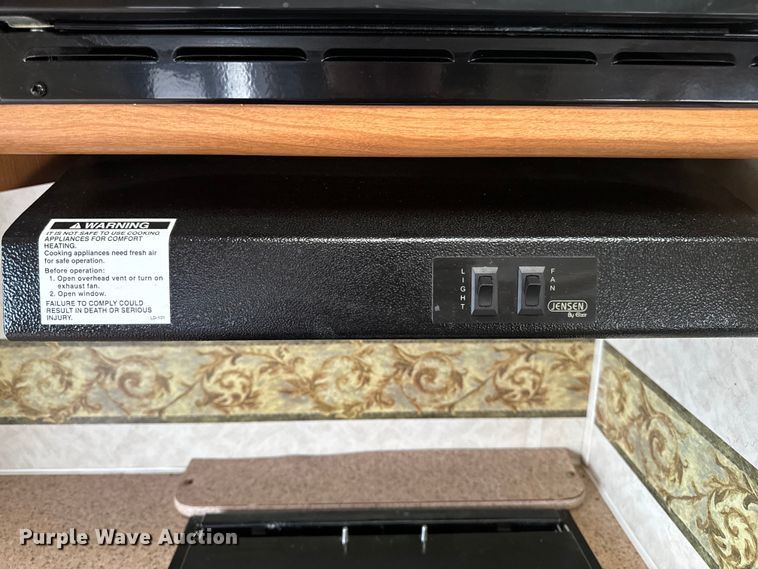 image for item EH4335 2007 Dutchman Denali camper