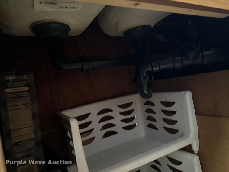 image for item EH4335 2007 Dutchman Denali camper