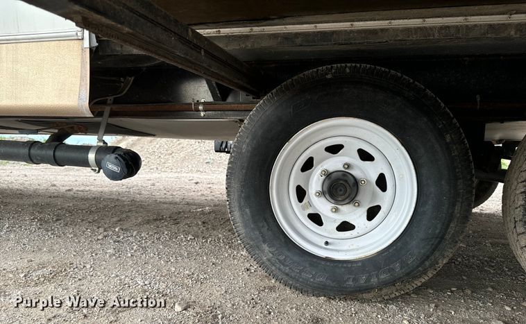 image for item EH4335 2007 Dutchman Denali camper