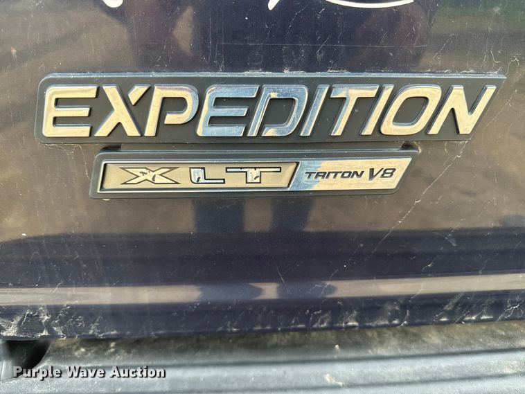 image for item EH4336 2001 Ford Expedition SUV