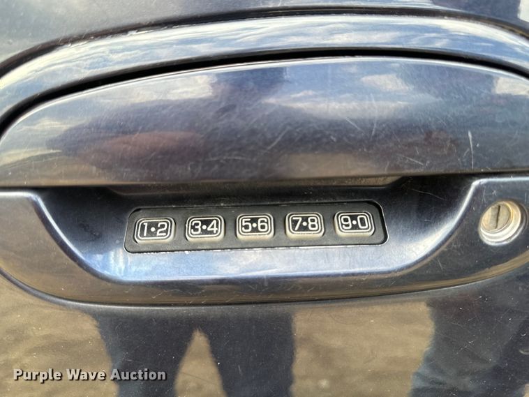 image for item EH4336 2001 Ford Expedition SUV