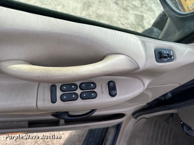 image for item EH4336 2001 Ford Expedition SUV