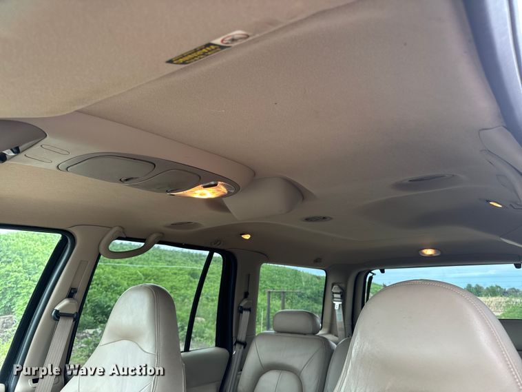 image for item EH4336 2001 Ford Expedition SUV