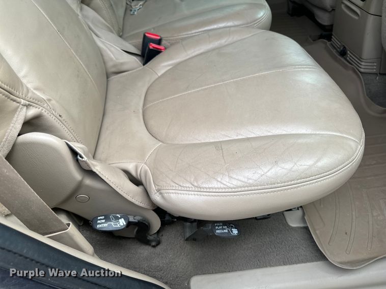 image for item EH4336 2001 Ford Expedition SUV