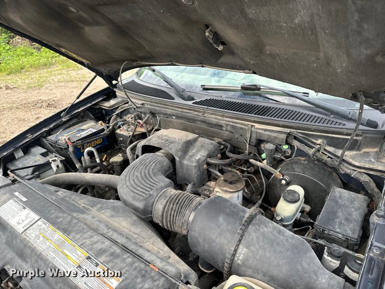 image for item EH4336 2001 Ford Expedition SUV