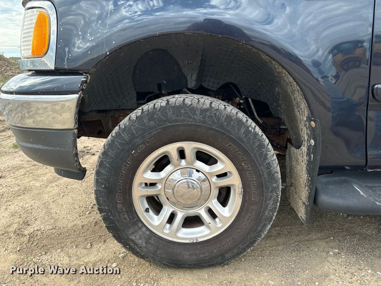 image for item EH4336 2001 Ford Expedition SUV