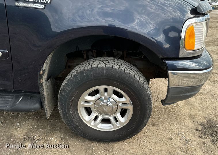 image for item EH4336 2001 Ford Expedition SUV