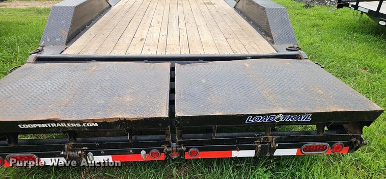 image for item EI3952 2022 Load Trail equipment trailer