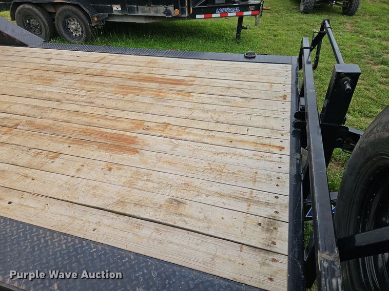 image for item EI3952 2022 Load Trail equipment trailer
