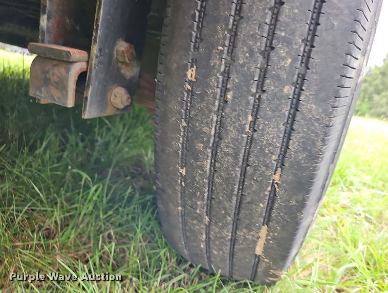 image for item EI3952 2022 Load Trail equipment trailer