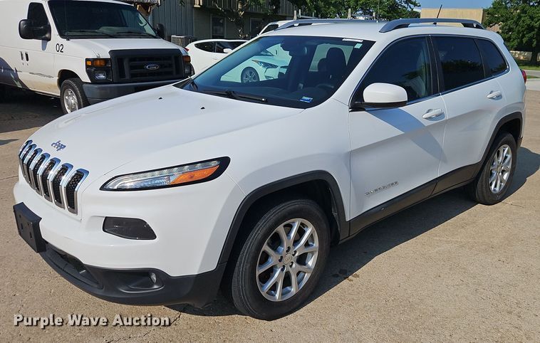 image for item EI3955 2015 Jeep Cherokee Latitude SUV