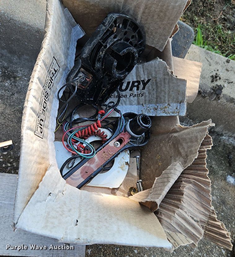 image for item EI3957 2000 Mercury Tracker 60 engine